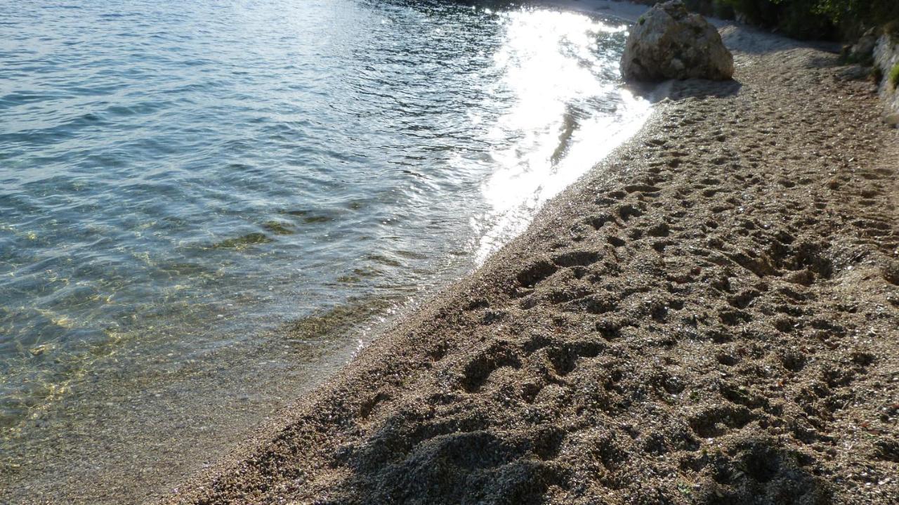 Beach Front Apartments Balica Rat Omis Exterior photo
