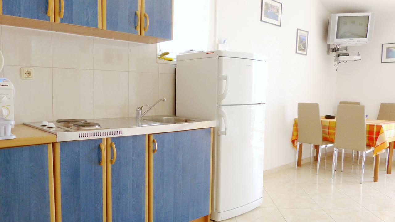 Beach Front Apartments Balica Rat Omis Exterior photo